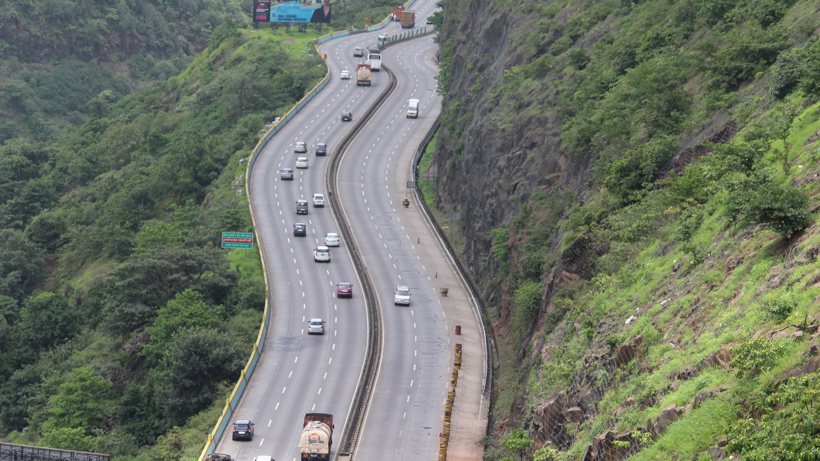 Mumbai-Pune Expressway